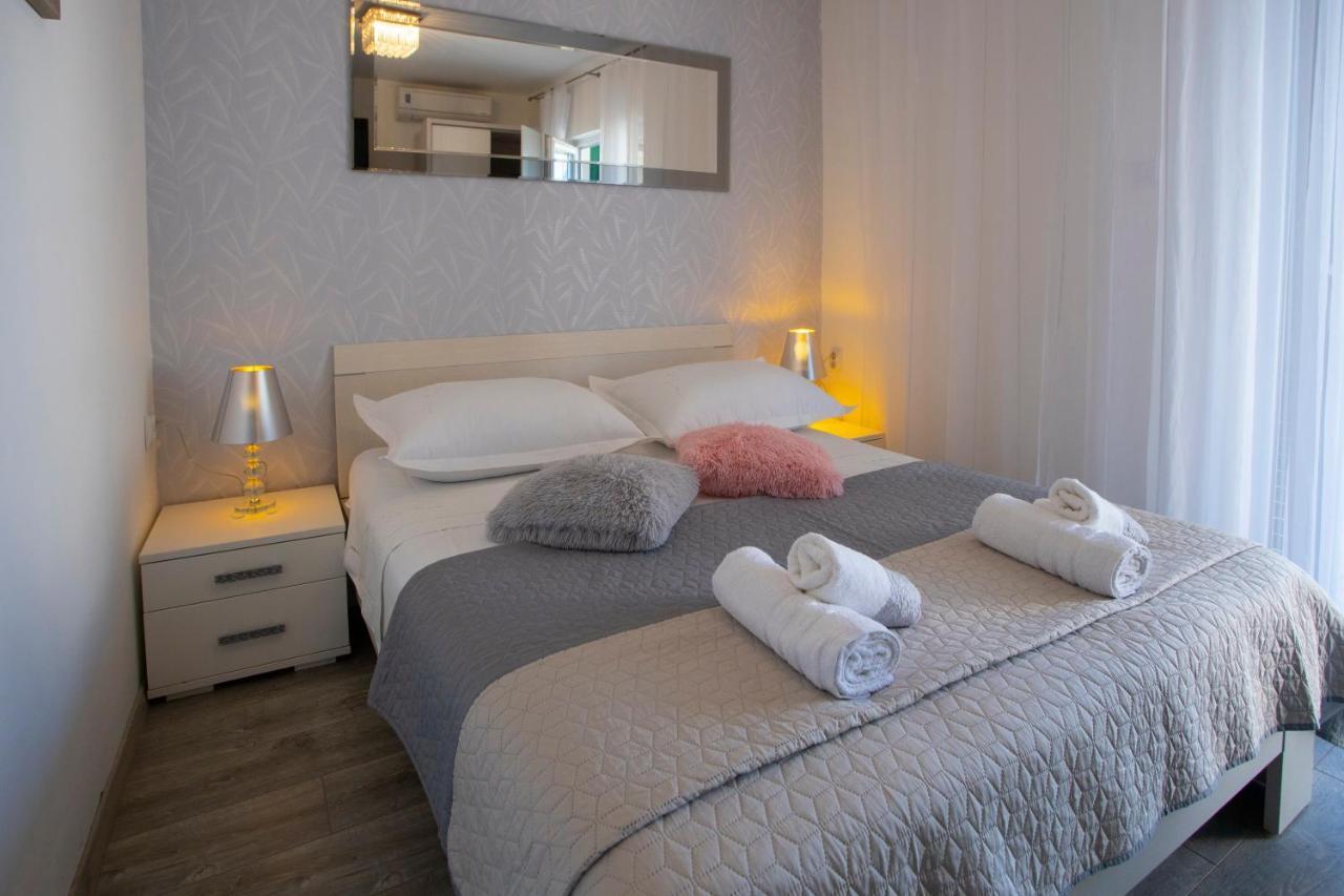 Villa Milenka - Apartmani Gorana Tucepi Luaran gambar