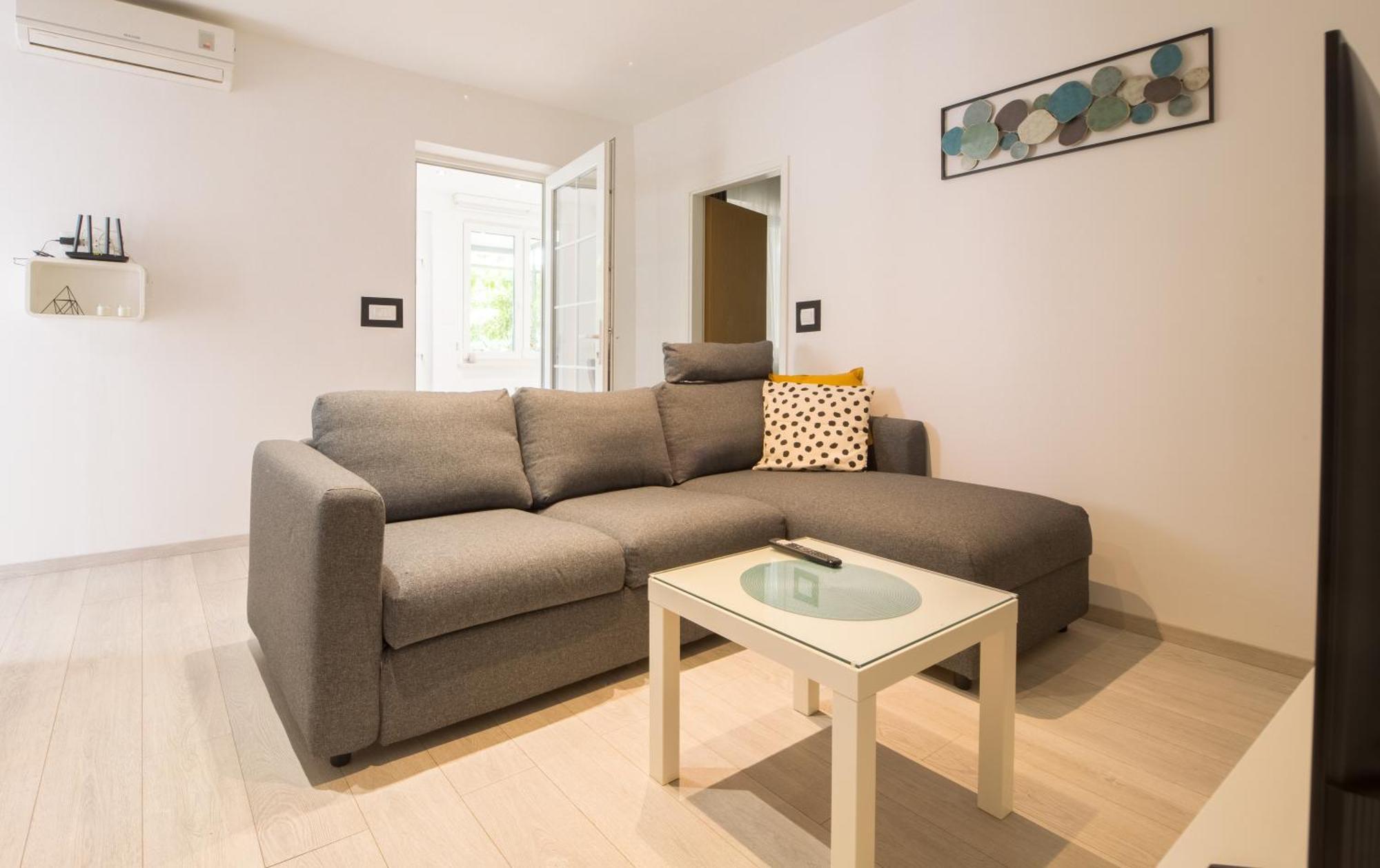 Villa Milenka - Apartmani Gorana Tucepi Bilik gambar