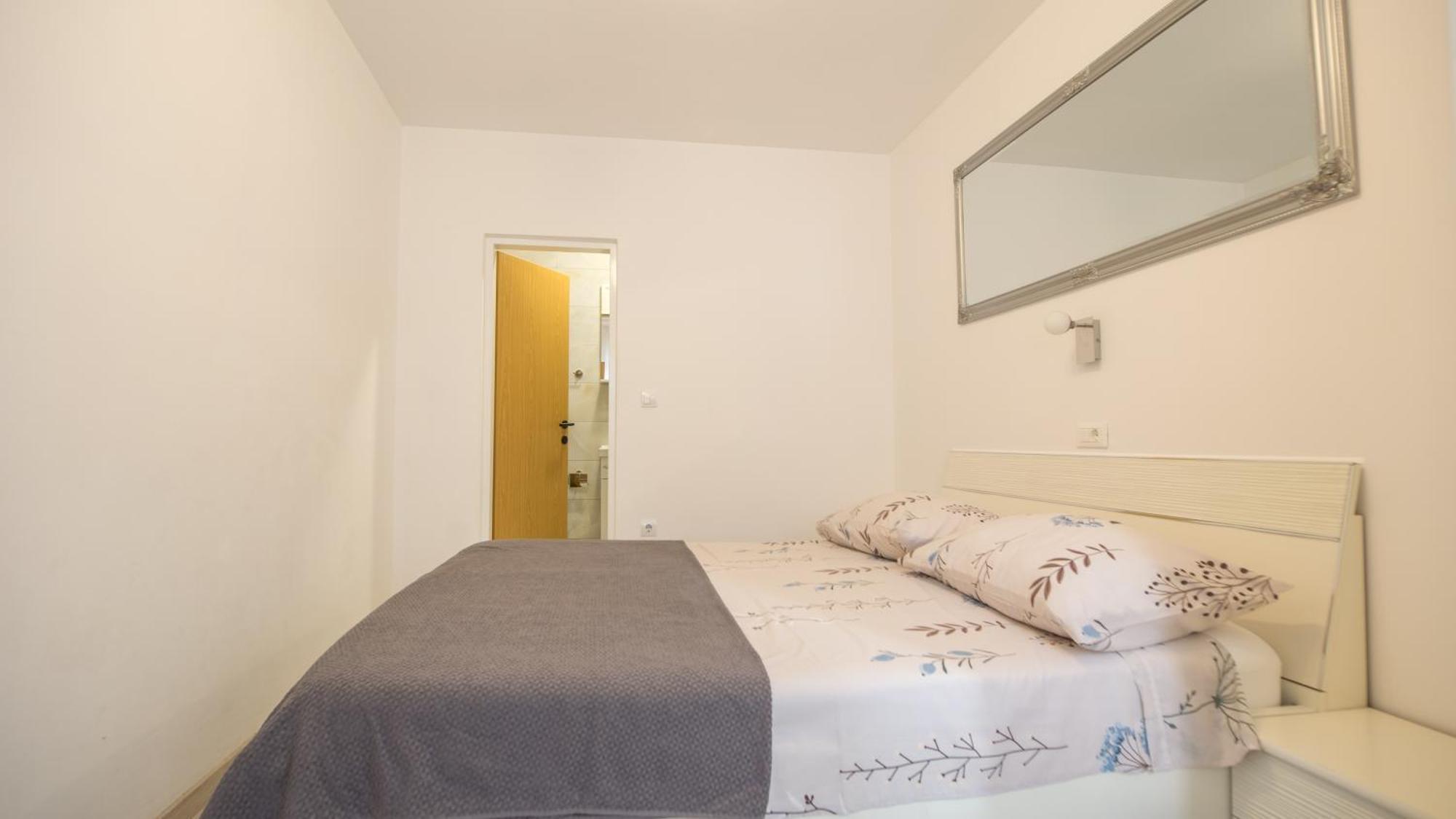 Villa Milenka - Apartmani Gorana Tucepi Bilik gambar
